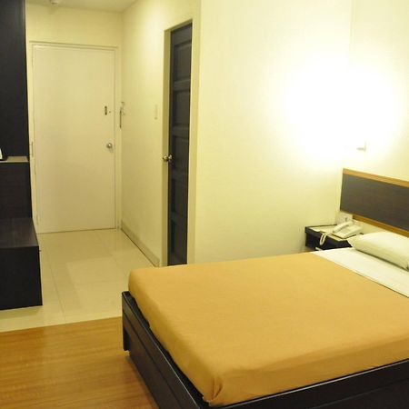 Iloilo Midtown Hotel Extérieur photo